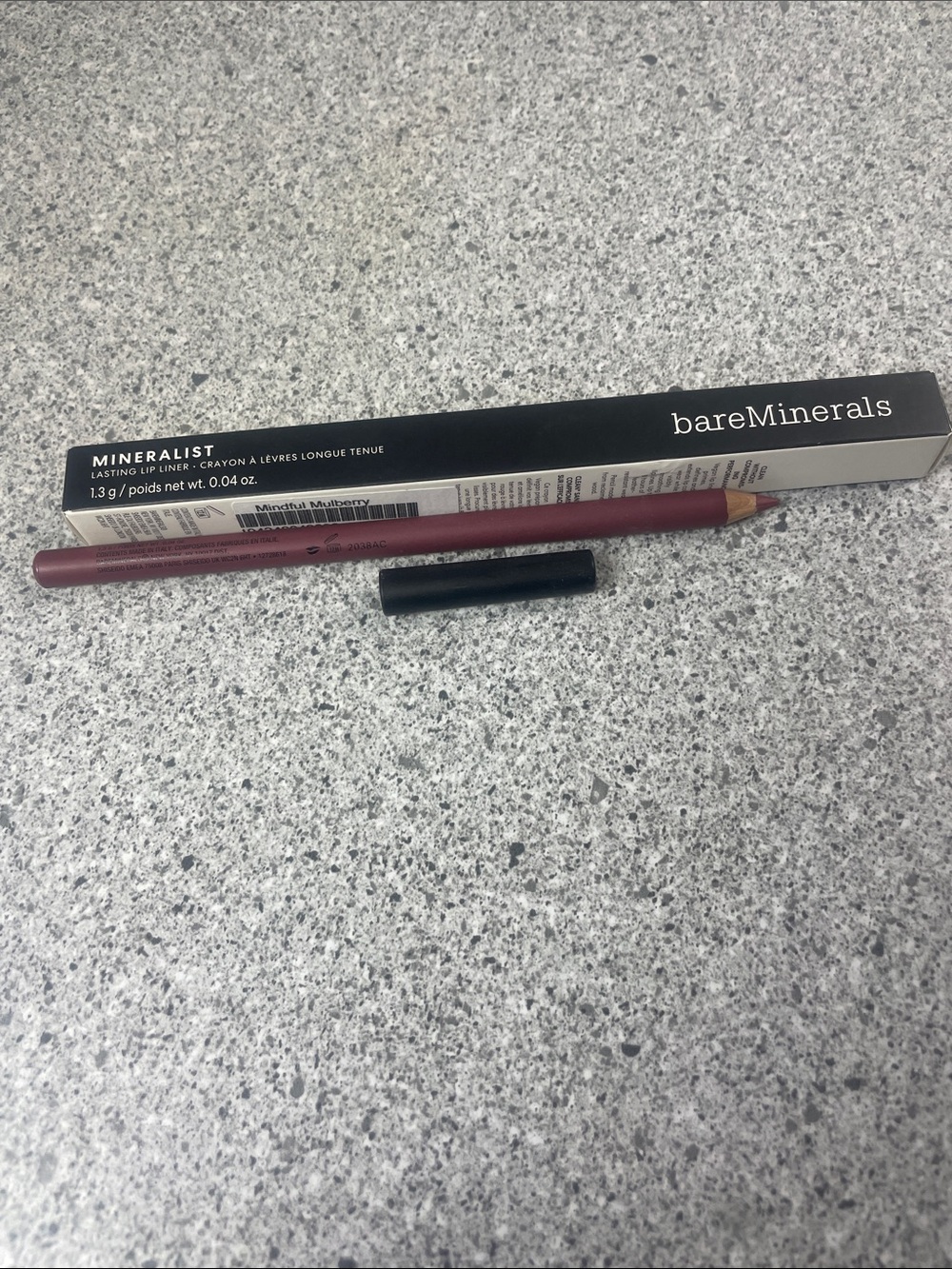 bareMinerals Mineralist Lip Liner in Mauve Plum color On Point!!